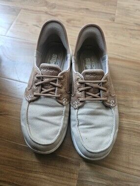 Skechers  Women’s Boat Shoes in Light Tan and Beige 7.5